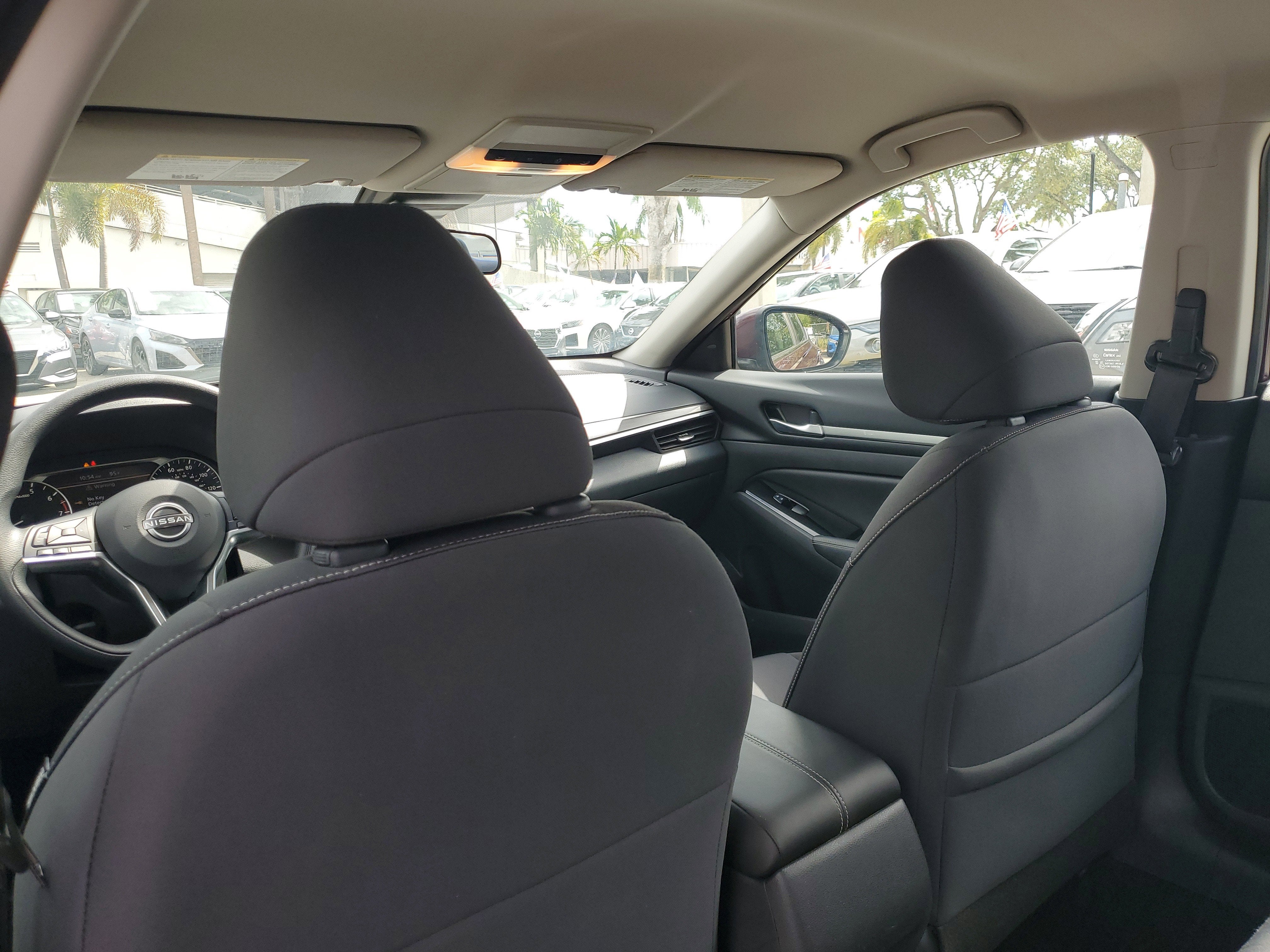 2023 Nissan Altima SV