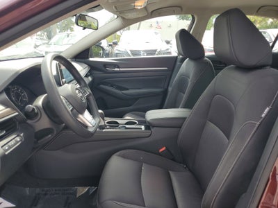 2023 Nissan Altima SV