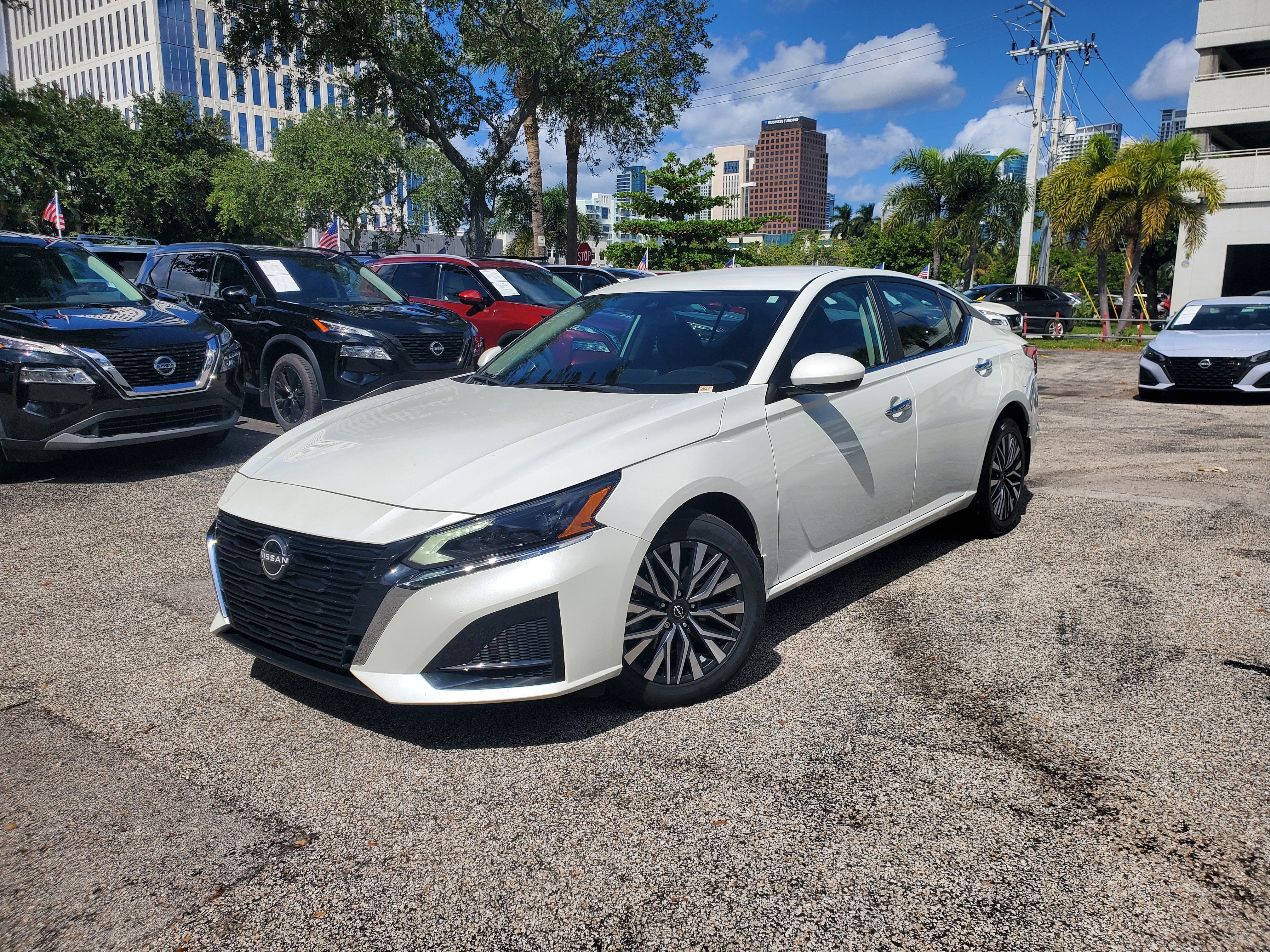 2023 Nissan Altima SV