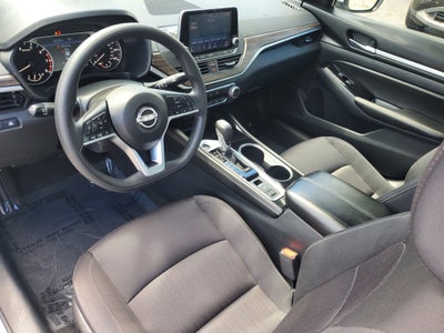 2023 Nissan Altima SV