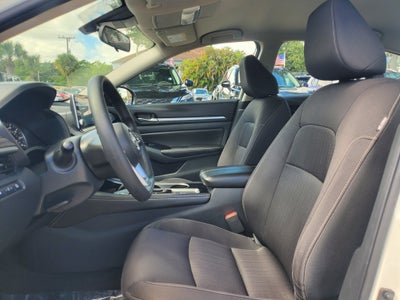 2023 Nissan Altima SV