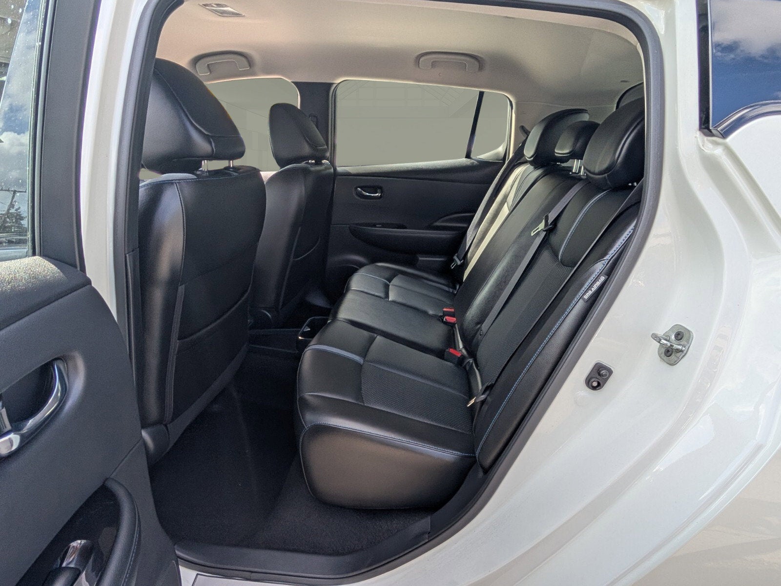 2021 Nissan LEAF SL PLUS