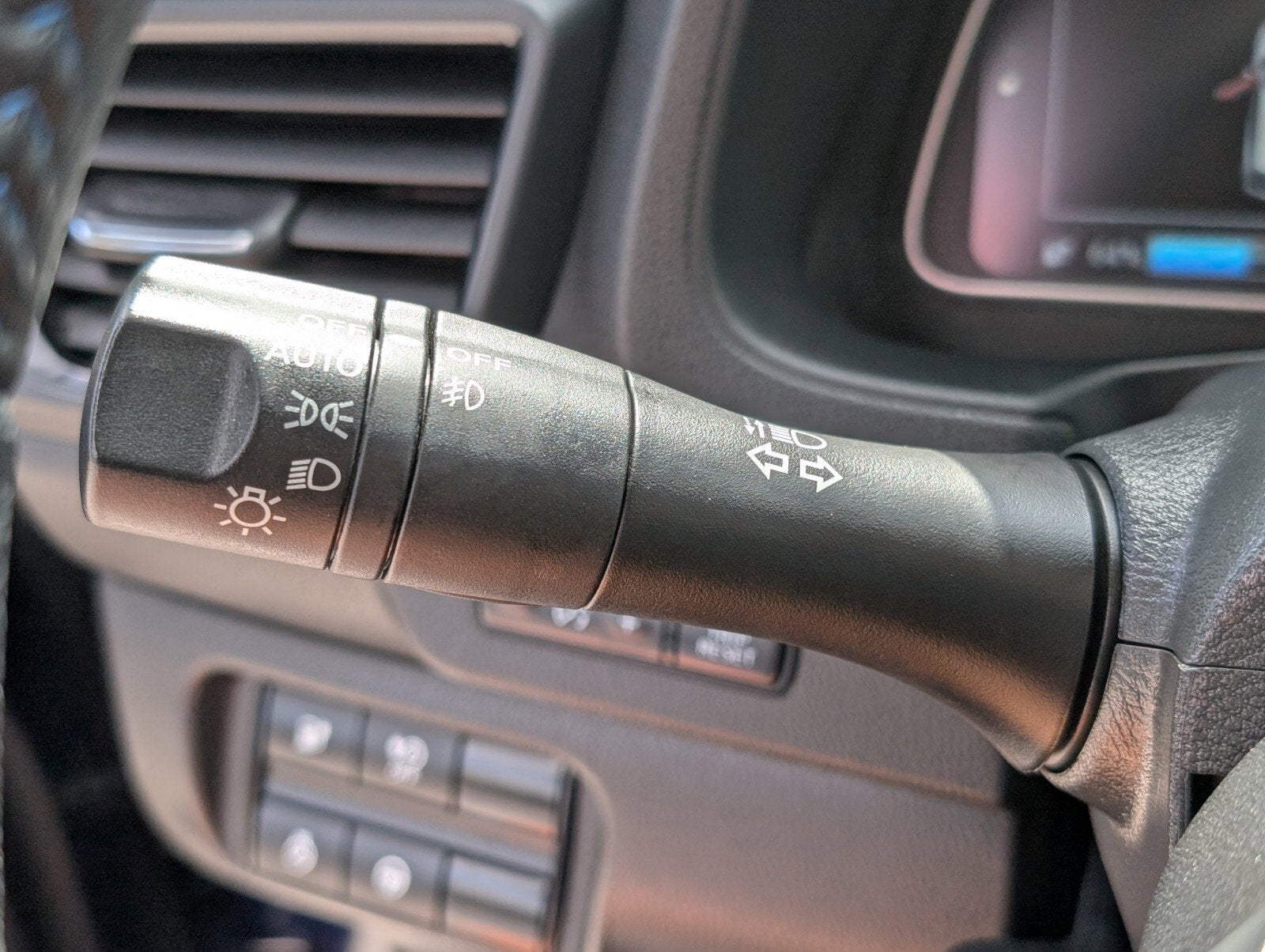 2024 Nissan LEAF SV PLUS