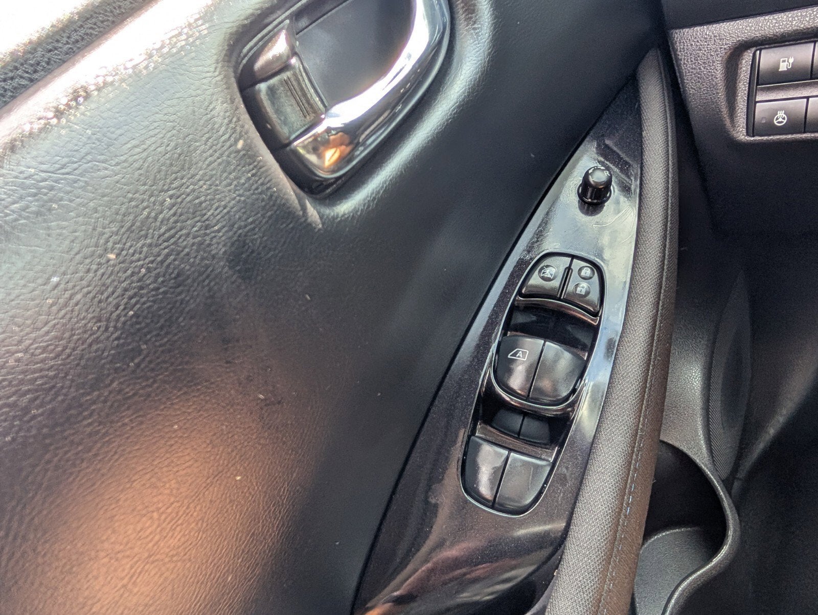 2024 Nissan LEAF SV PLUS