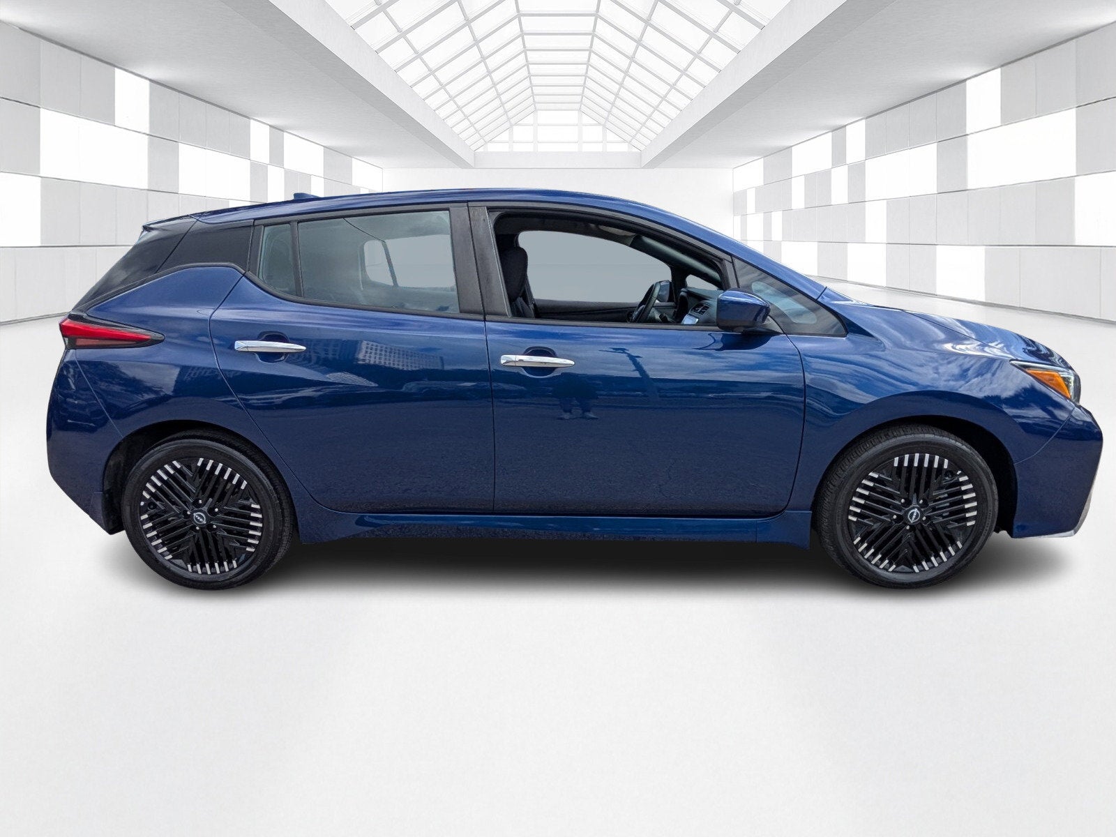 2024 Nissan LEAF SV PLUS