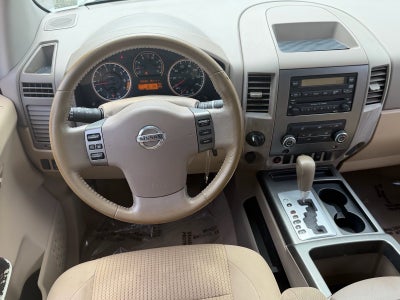 2011 Nissan Titan SV
