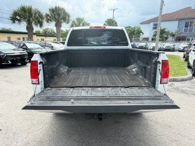2011 Nissan Titan SV