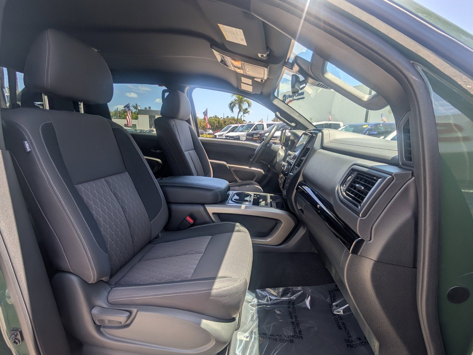 2024 Nissan Titan SV