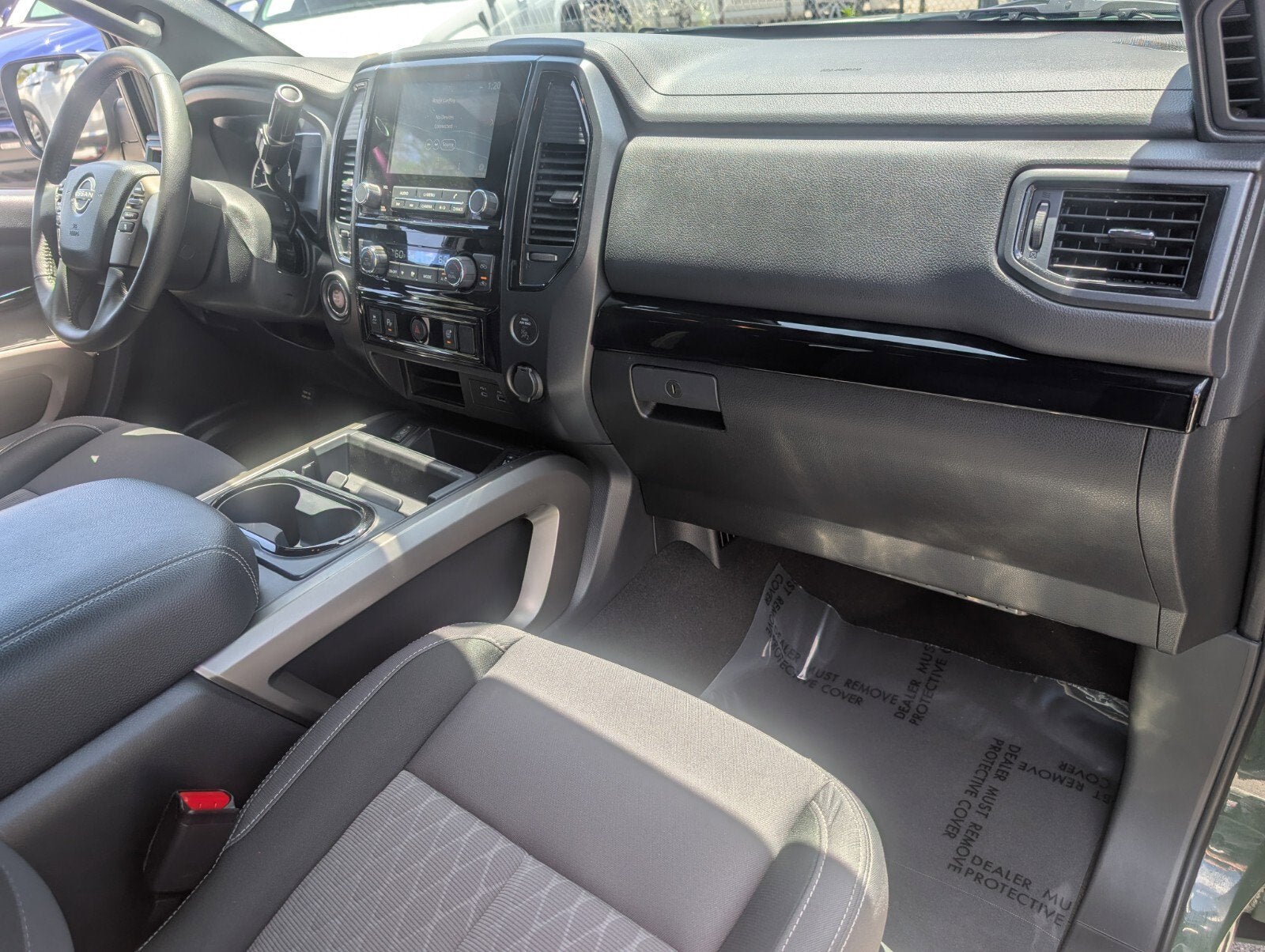 2024 Nissan Titan SV