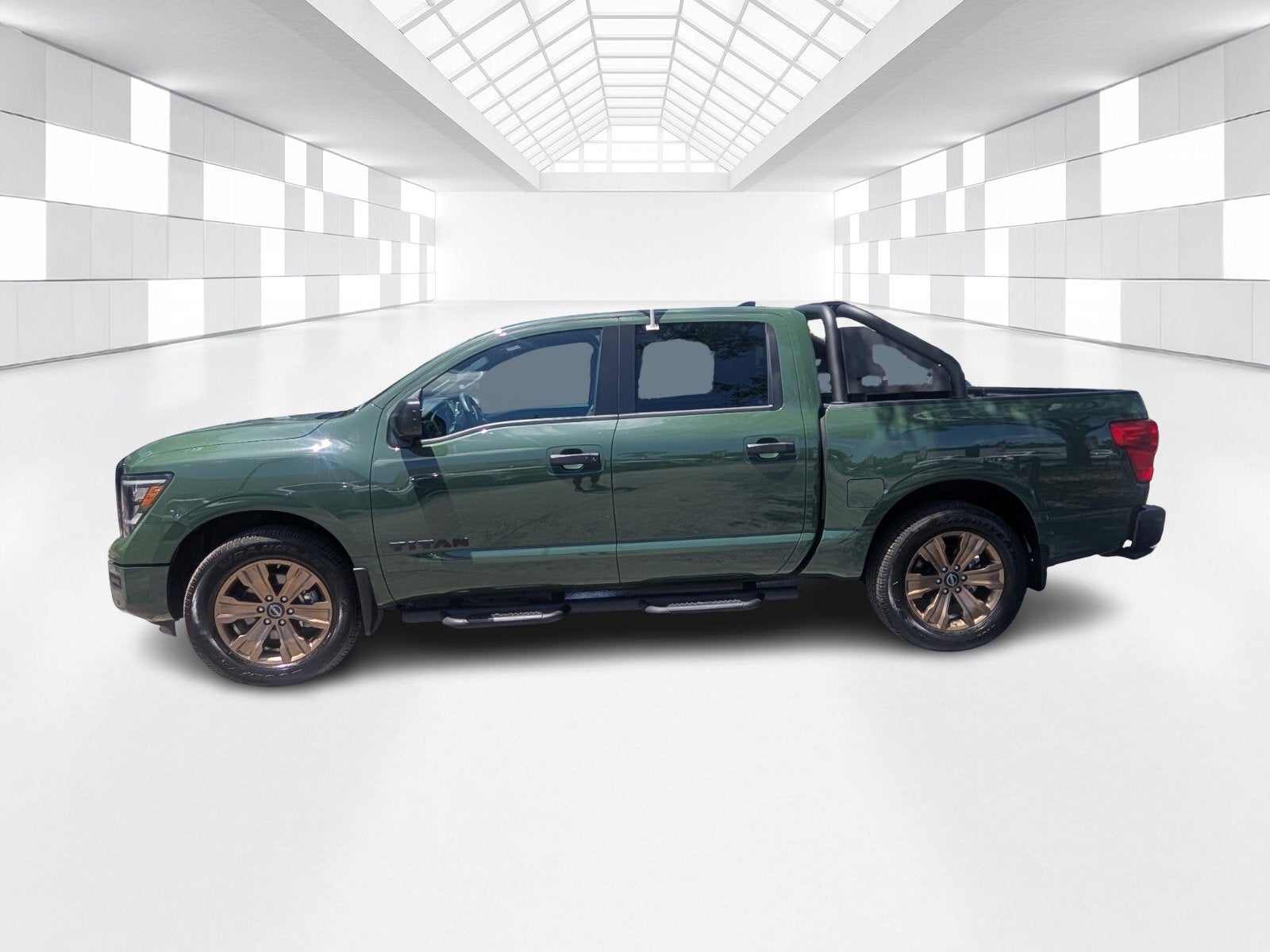 2024 Nissan Titan SV