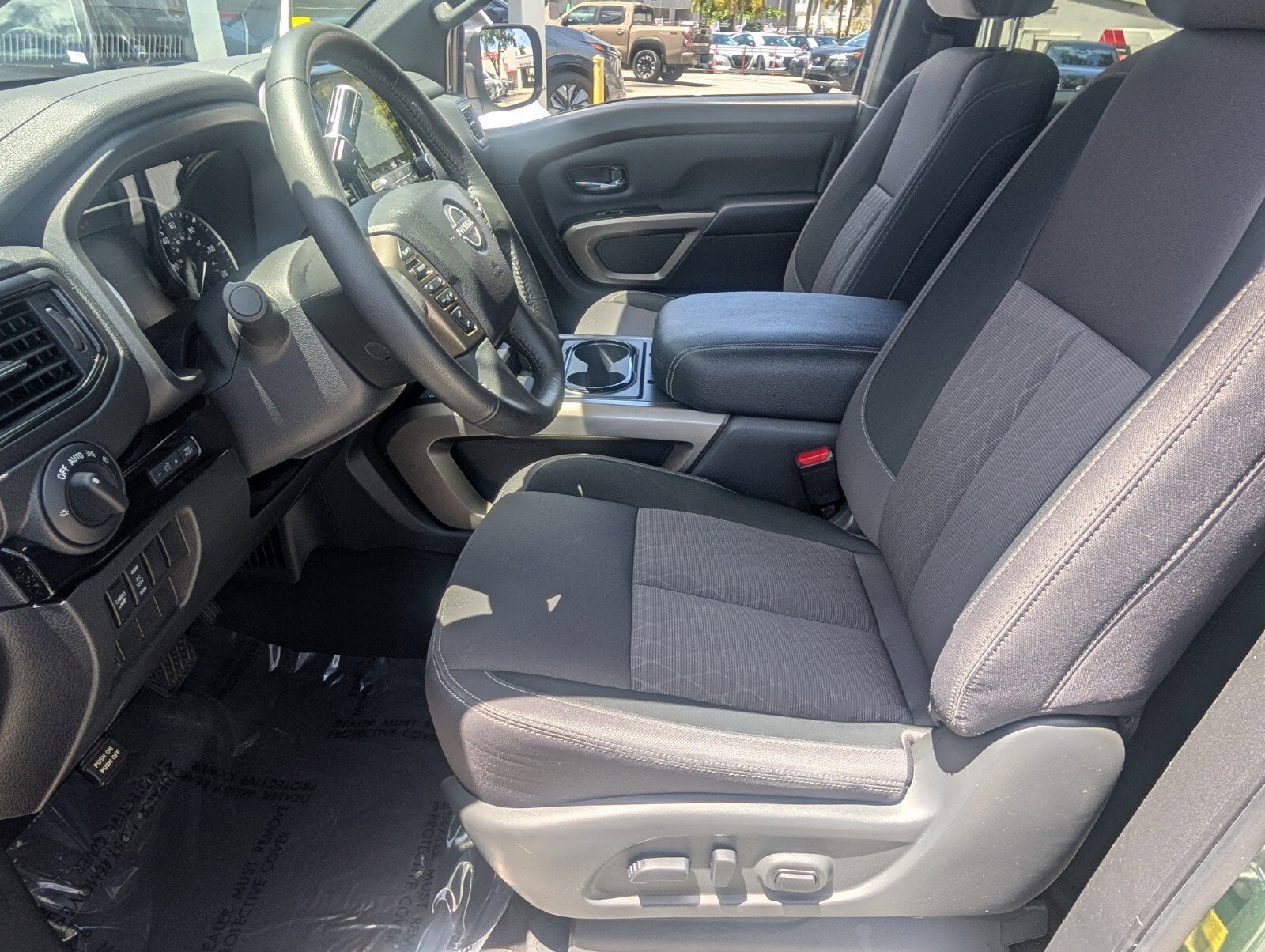 2024 Nissan Titan SV