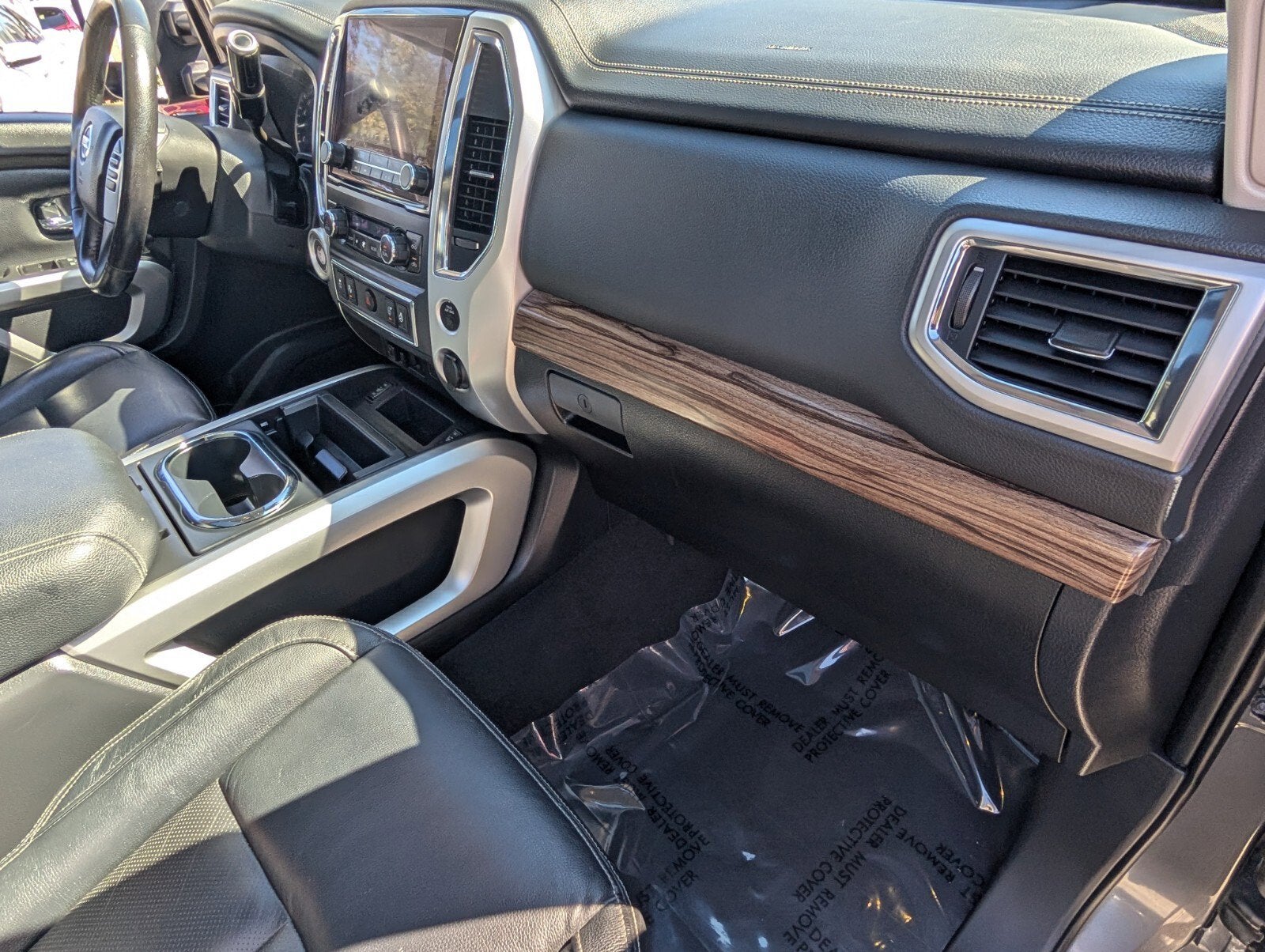 2021 Nissan Titan Crew Cab SL