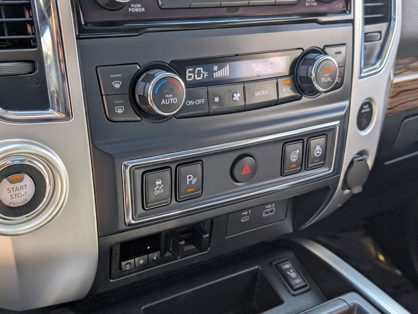 2021 Nissan Titan Crew Cab SL