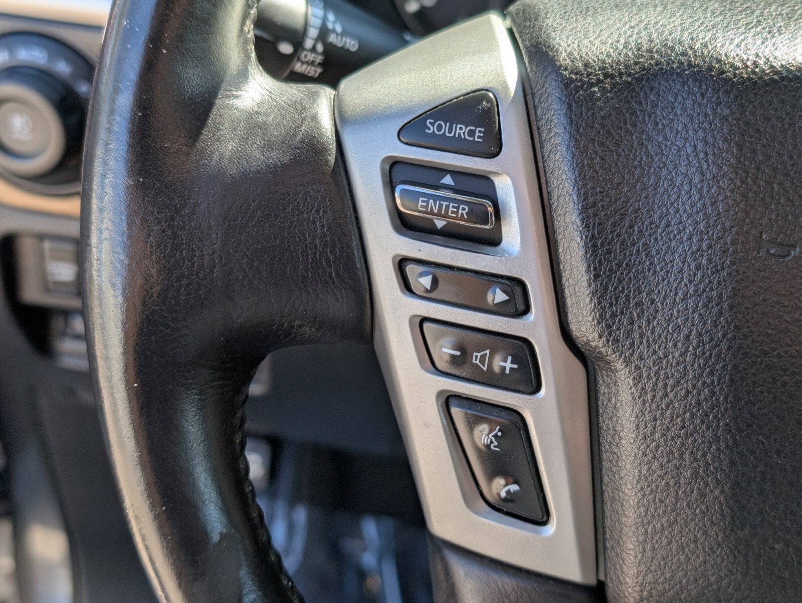 2021 Nissan Titan Crew Cab SL