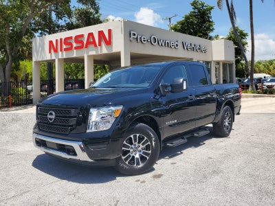 2024 Nissan TITAN Crew Cab SV