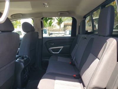 2024 Nissan TITAN Crew Cab SV