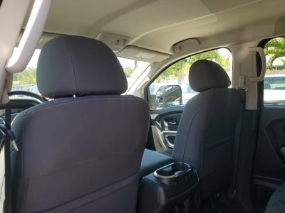 2024 Nissan TITAN Crew Cab SV