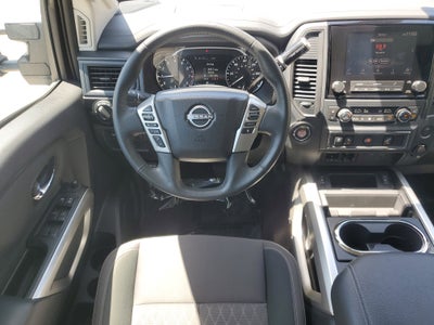 2024 Nissan TITAN Crew Cab SV
