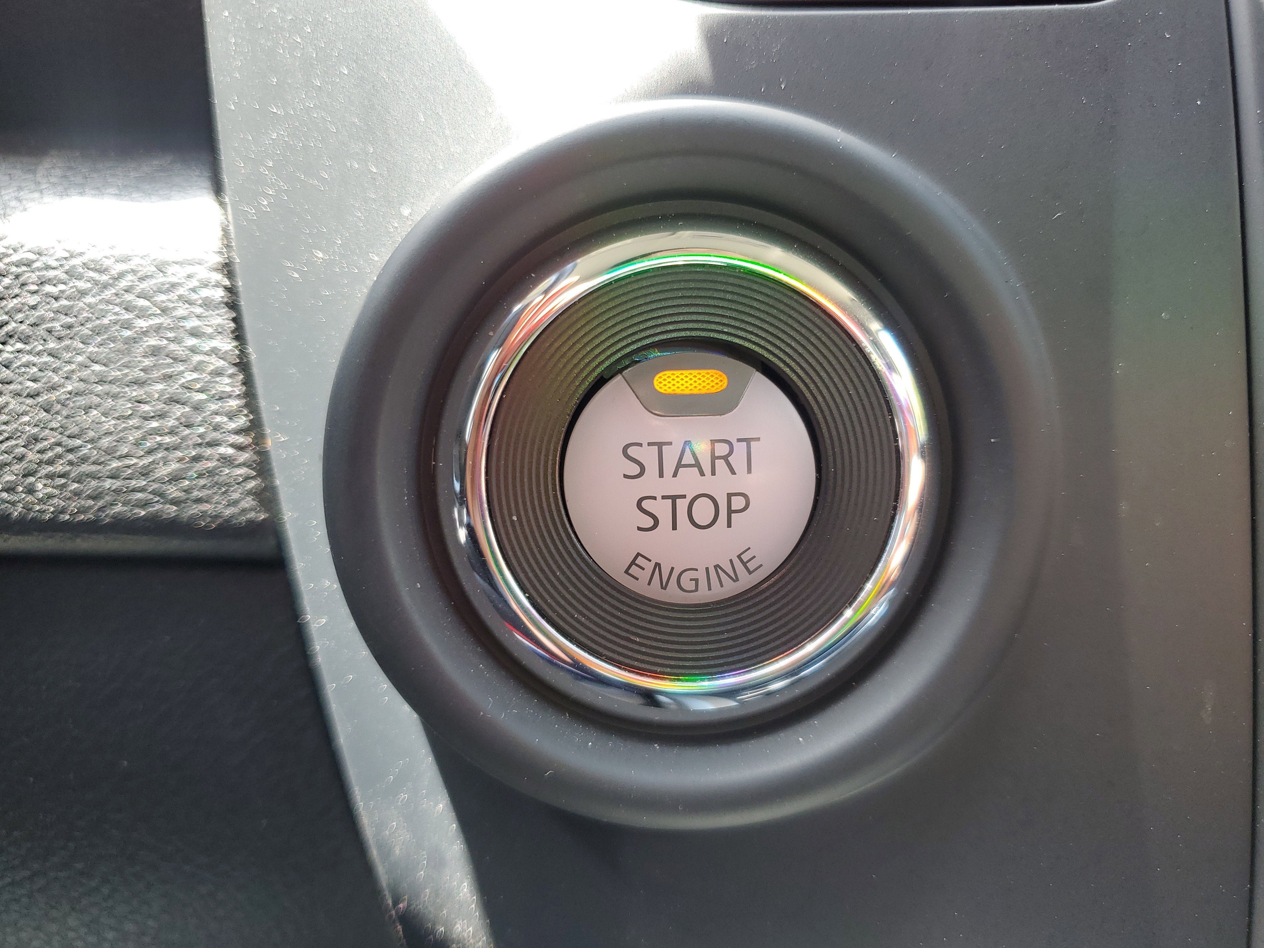 2024 Nissan TITAN Crew Cab SV