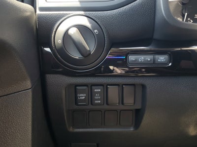 2024 Nissan TITAN Crew Cab SV