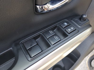 2024 Nissan TITAN Crew Cab SV