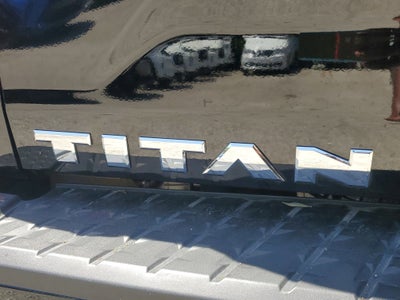 2024 Nissan TITAN Crew Cab SV