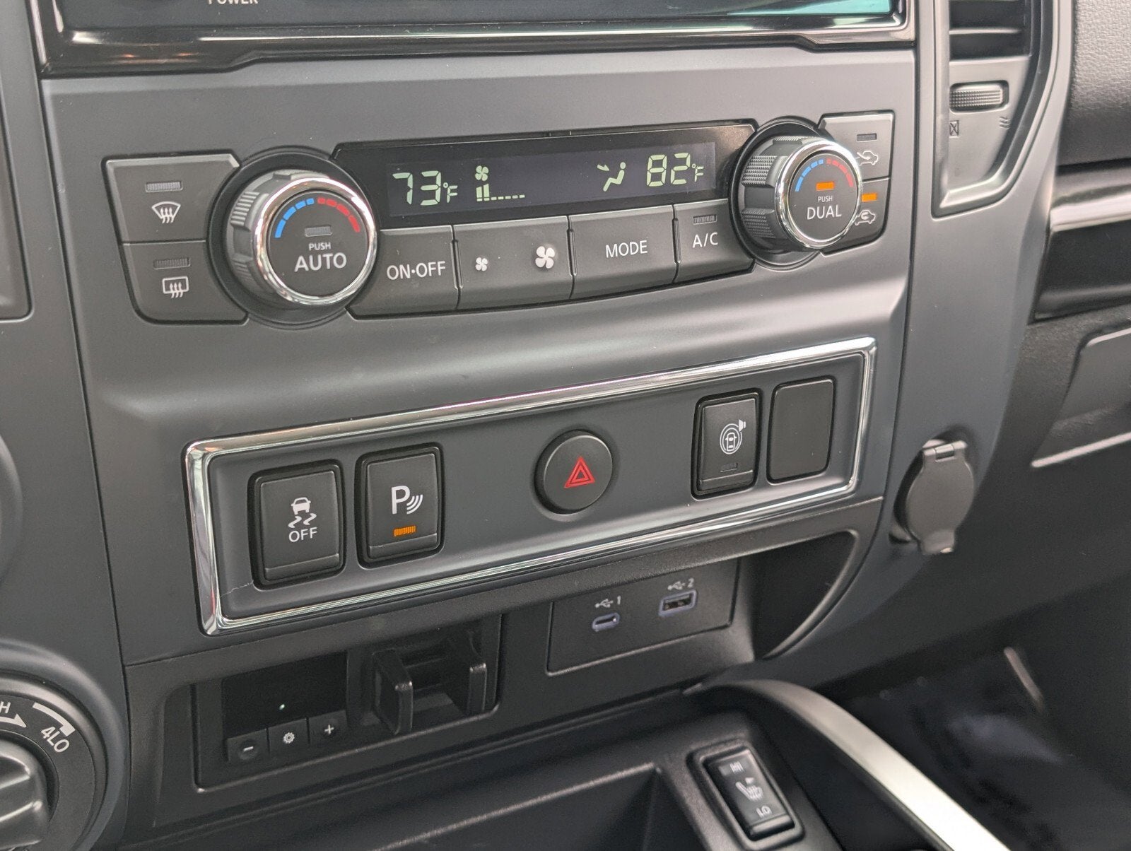 2024 Nissan Titan XD Crew Cab SV