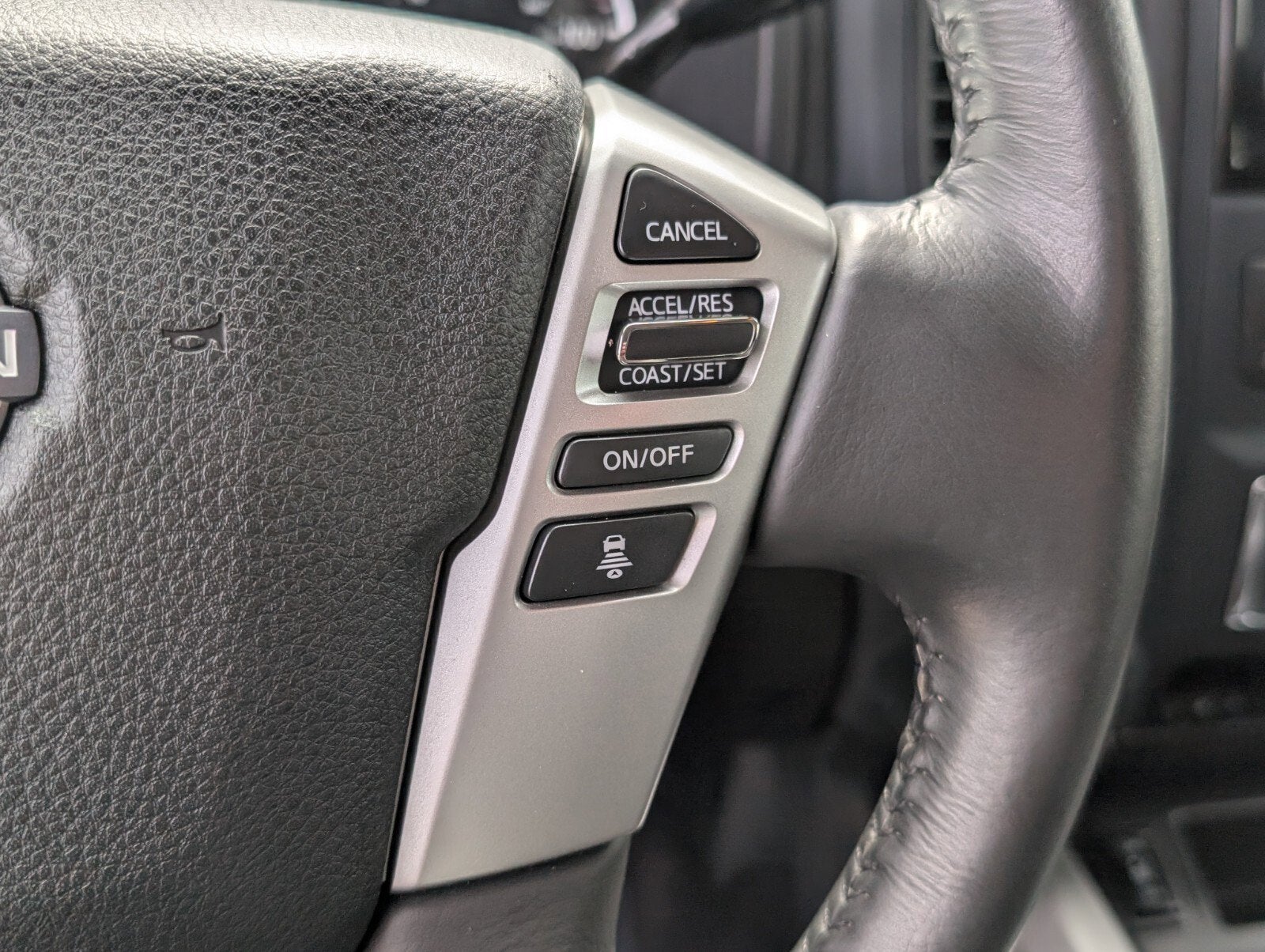 2024 Nissan Titan XD Crew Cab SV