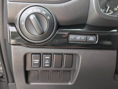 2024 Nissan Titan XD Crew Cab SV