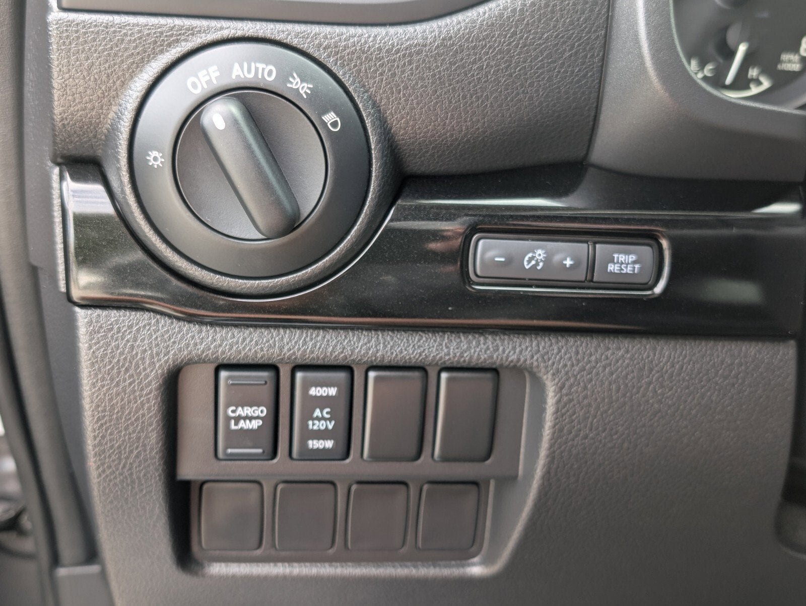 2024 Nissan Titan XD Crew Cab SV