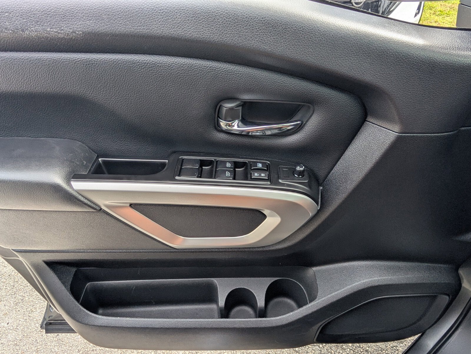 2024 Nissan Titan XD Crew Cab SV