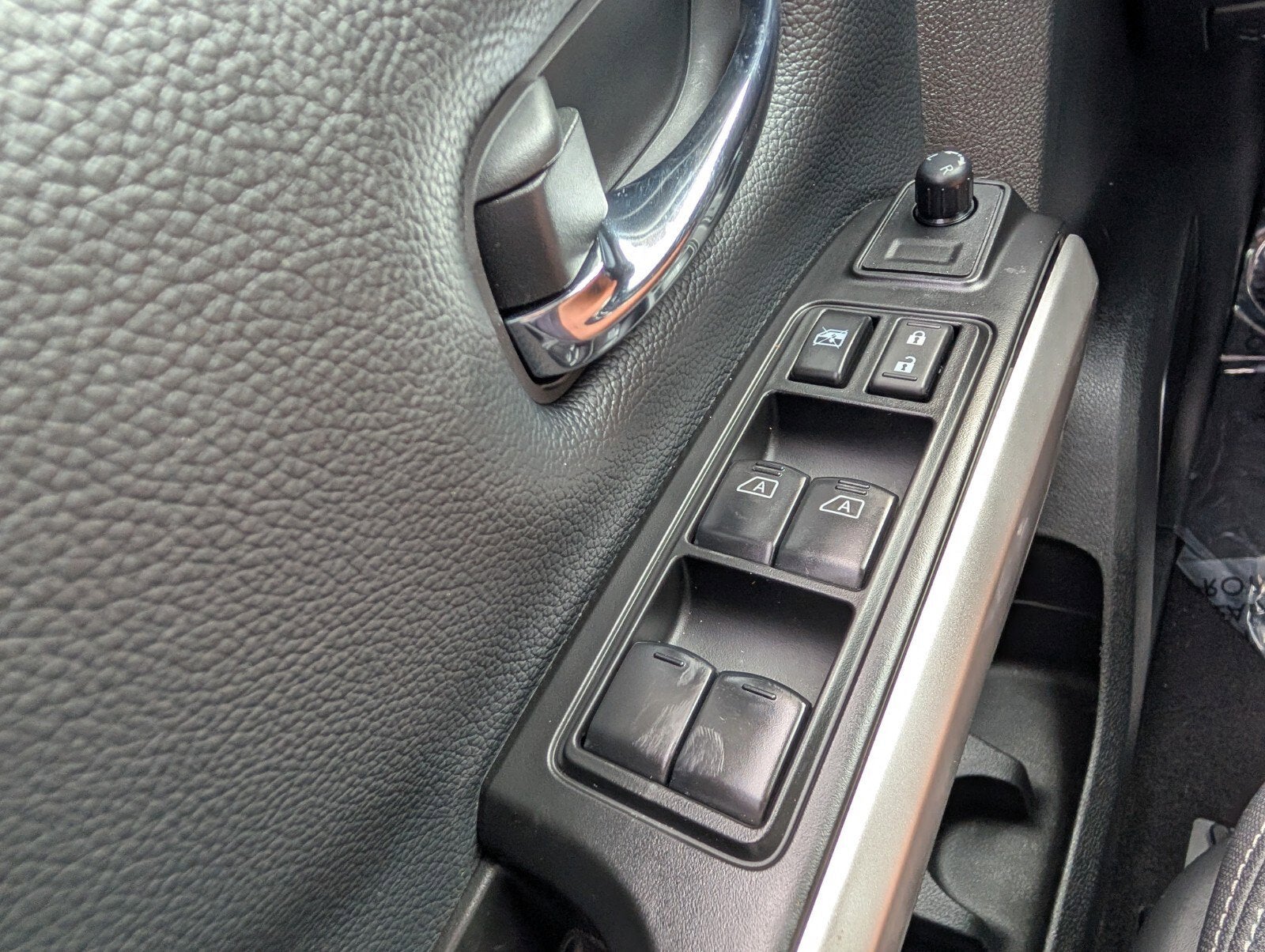 2024 Nissan Titan XD Crew Cab SV