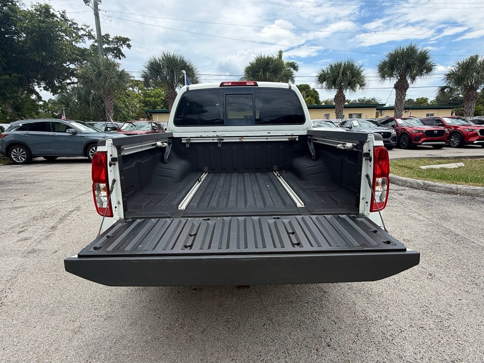 2017 Nissan Frontier SV V6