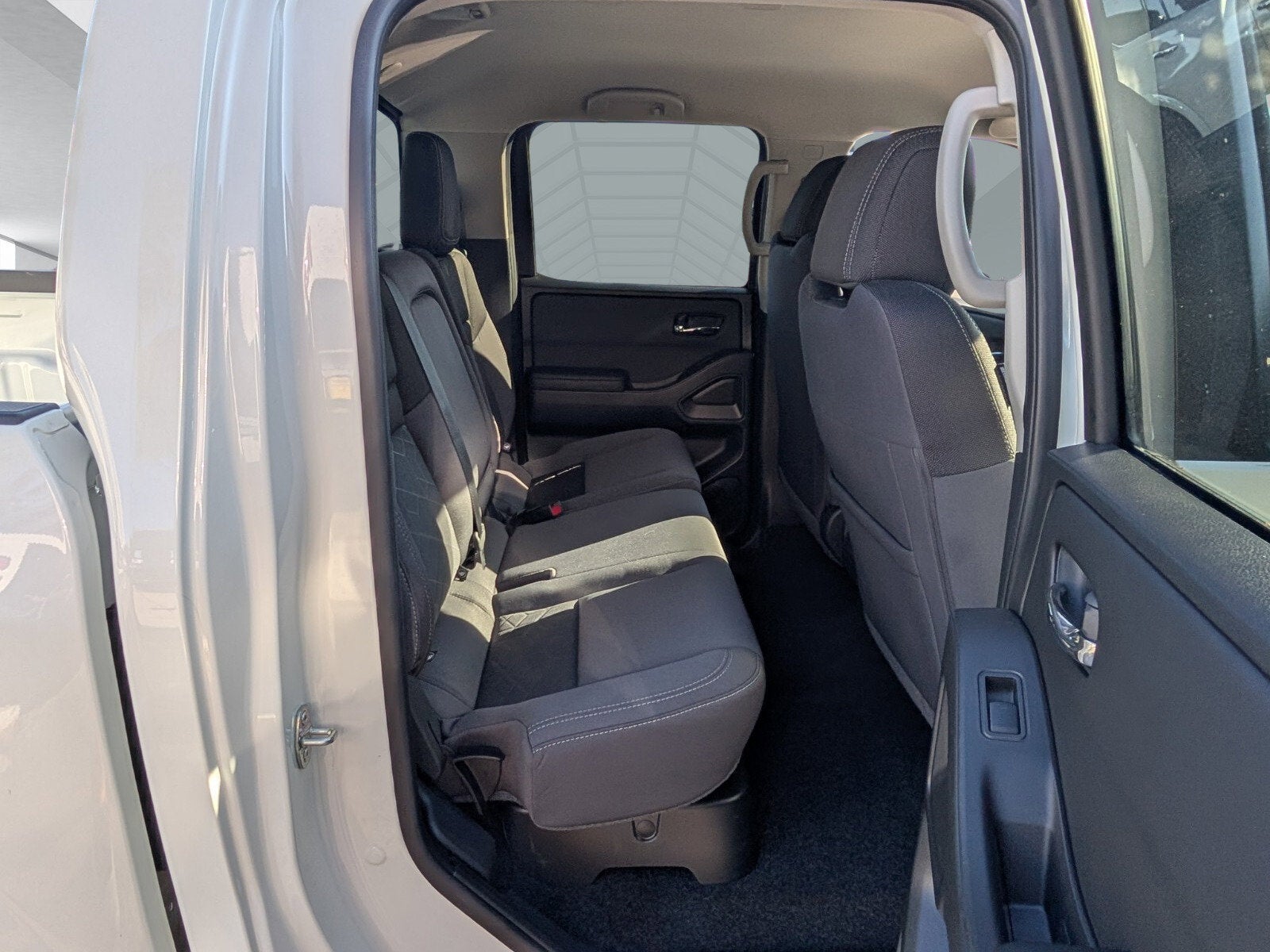 2025 Nissan Frontier Crew Cab SV