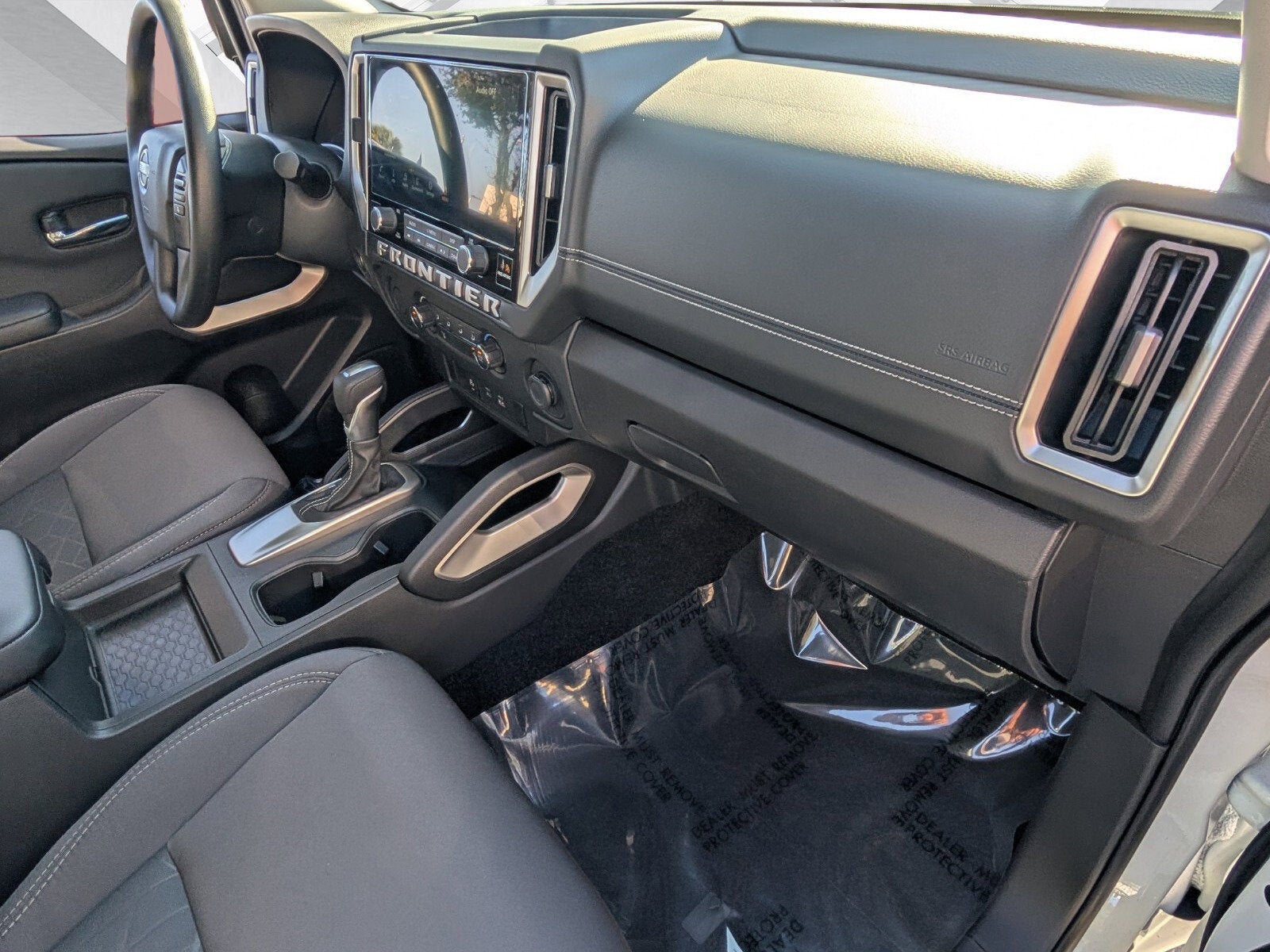 2025 Nissan Frontier Crew Cab SV