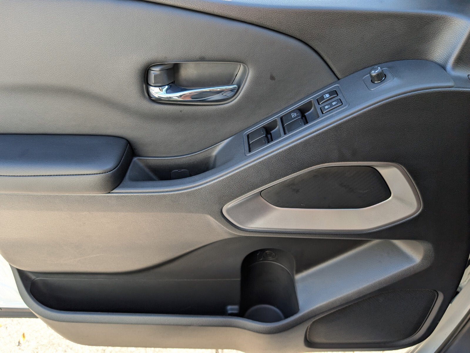 2025 Nissan Frontier Crew Cab SV