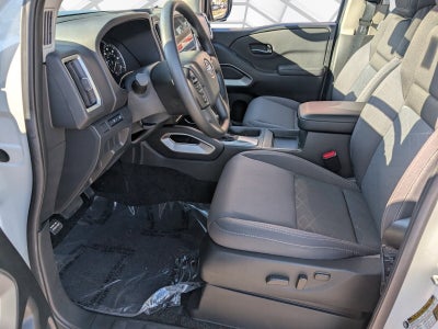 2025 Nissan Frontier Crew Cab SV