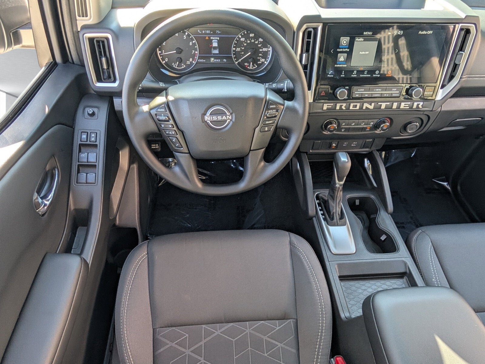 2025 Nissan Frontier Crew Cab SV