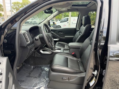 2024 Nissan Frontier Crew Cab SL