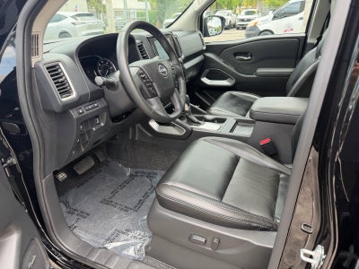 2024 Nissan Frontier Crew Cab SL