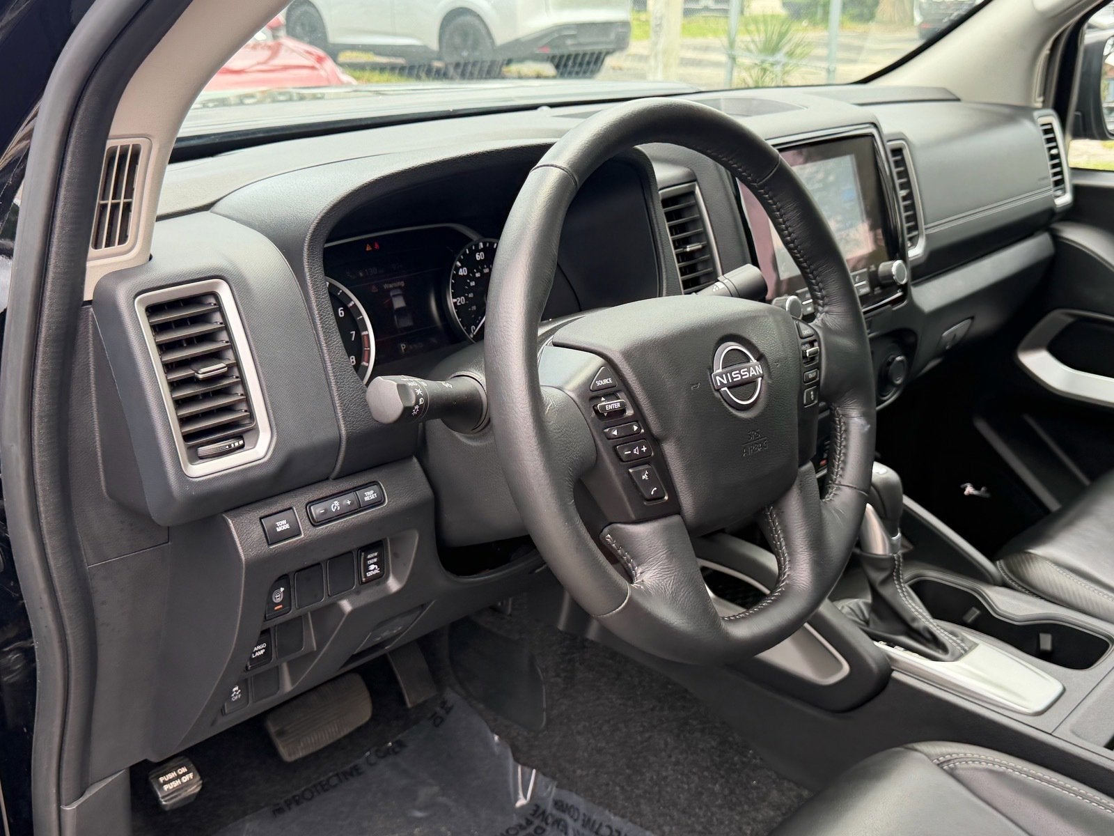 2024 Nissan Frontier Crew Cab SL