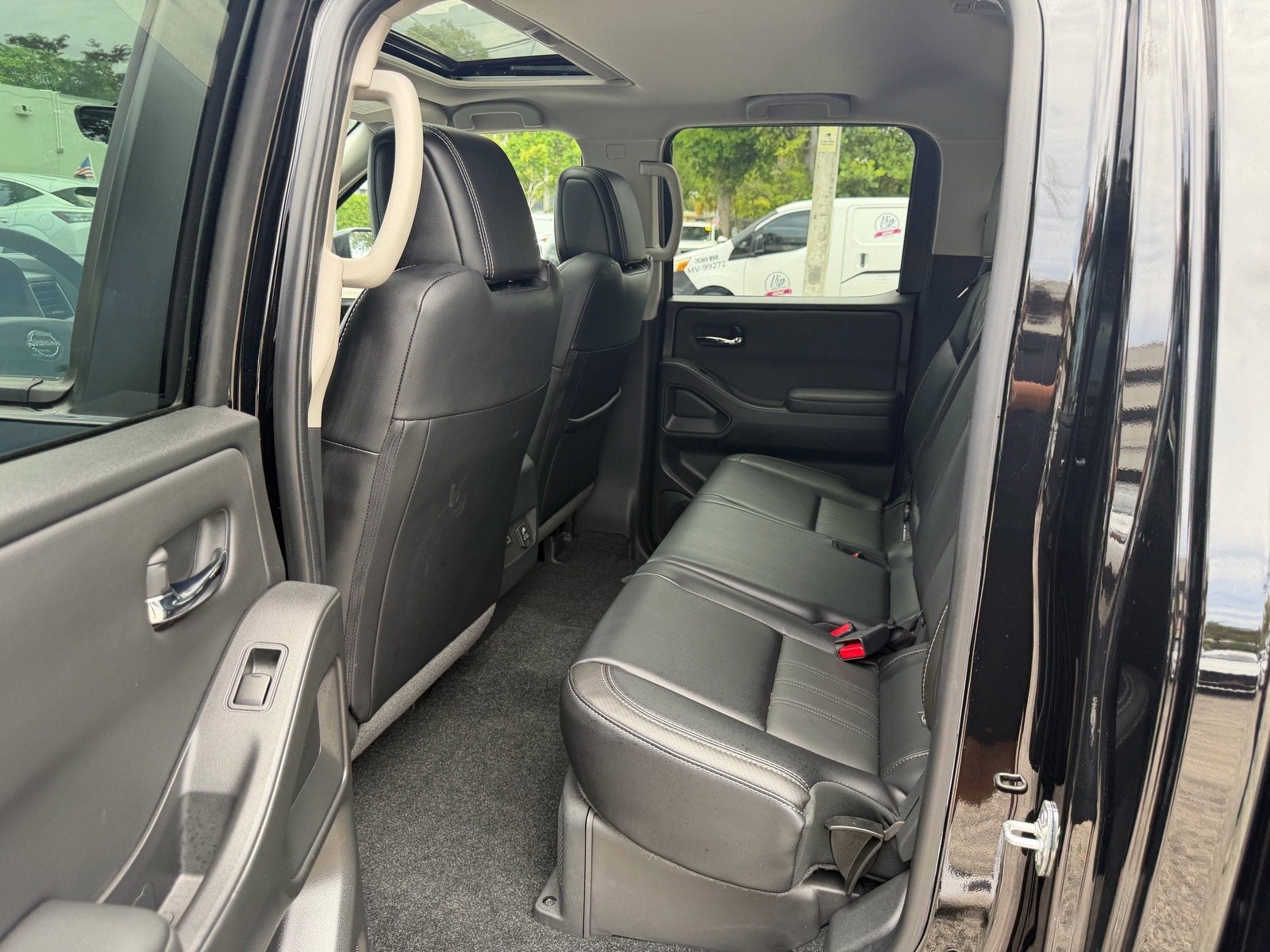 2024 Nissan Frontier Crew Cab SL