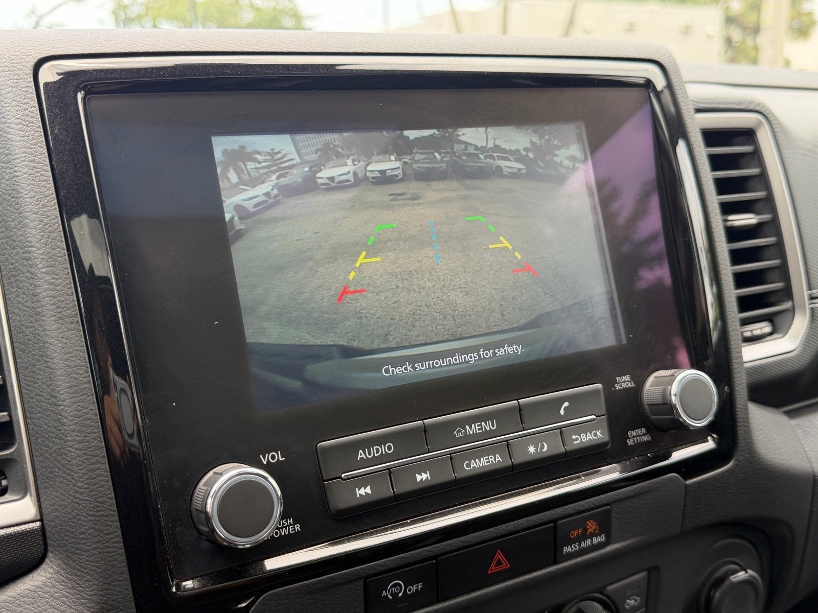 2024 Nissan Frontier Crew Cab SL
