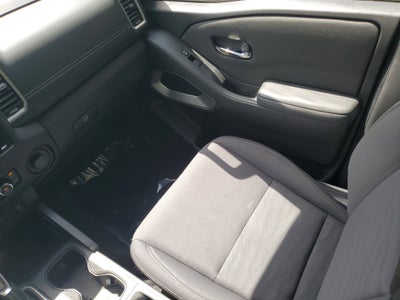 2023 Nissan Frontier Crew Cab SV