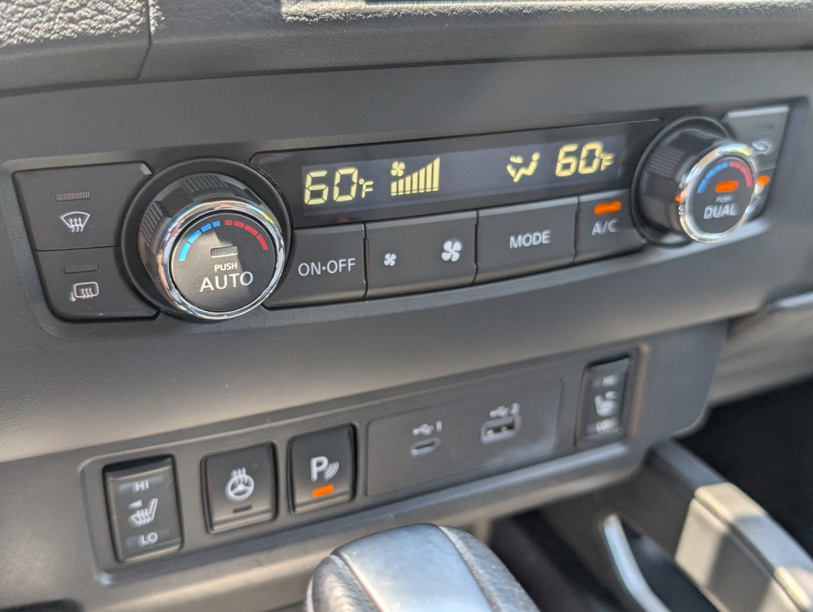 2022 Nissan Frontier Crew Cab SV