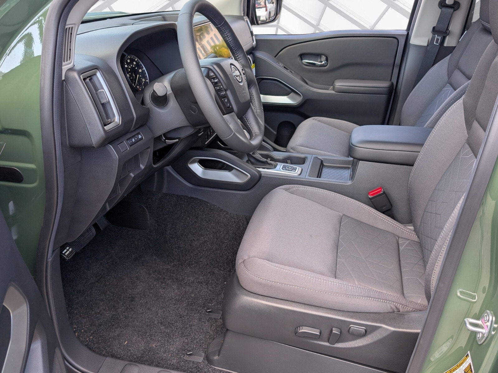 2026 Nissan Frontier Crew Cab SV