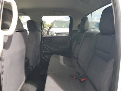 2023 Nissan Frontier Crew Cab SV