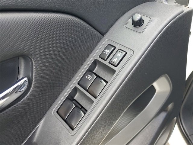 2023 Nissan Frontier Crew Cab SV