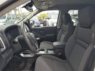 2023 Nissan Frontier Crew Cab SV