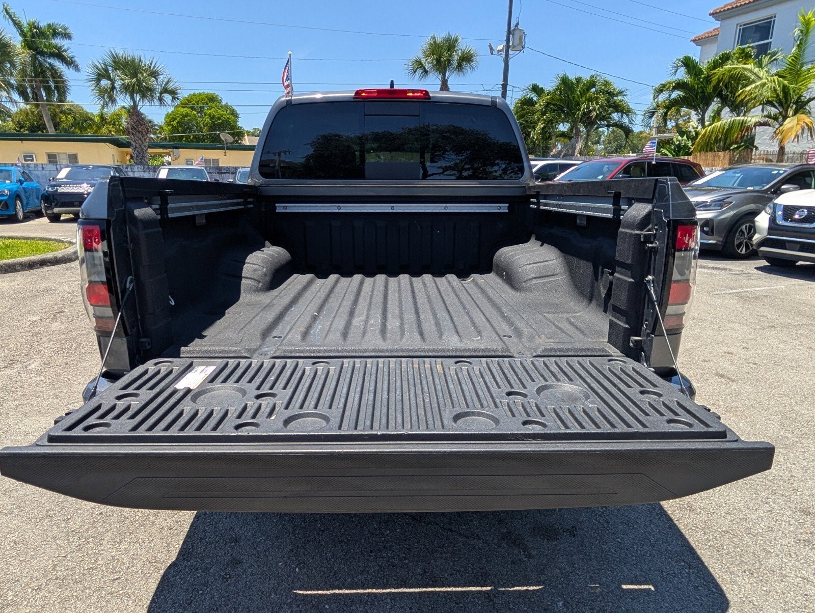 2023 Nissan Frontier Crew Cab SV